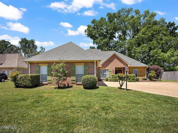 196 Raulston Dr, Byram, MS 39272