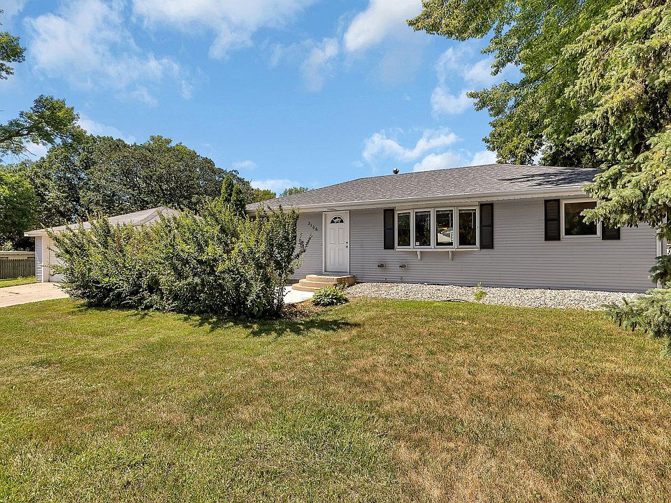 2106 6th St SW, Willmar, MN 56201 Zillow
