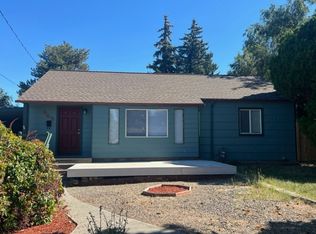 542 NW Canyon Dr, Redmond, OR 97756