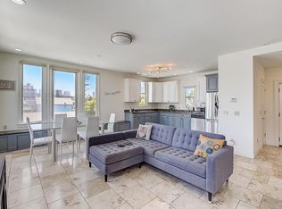 2219 Curtis St, Oakland, CA 94607