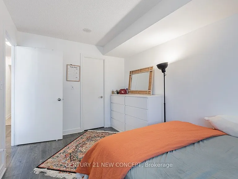 18 Harrison Garden Blvd #903 — Photo 16