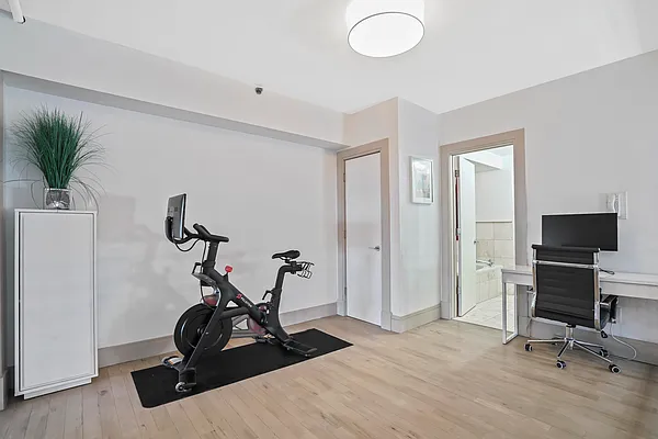 Sold by Daniel Gale Sotheby's International Realty | media 6