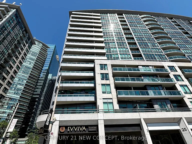 25 Lower Simcoe St #808 — Photo 1