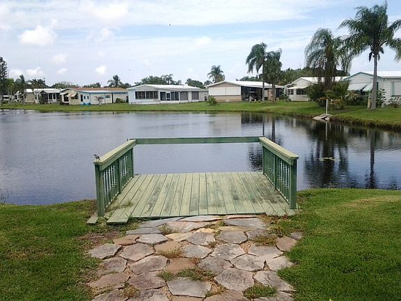4th image of 4495 SE Sweetwood Way