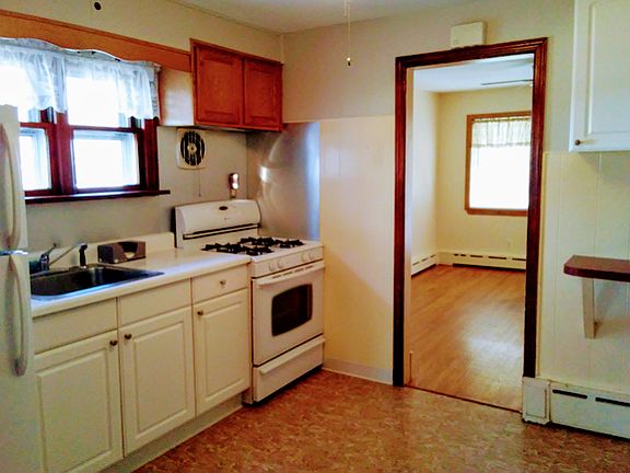 kitchen to living room