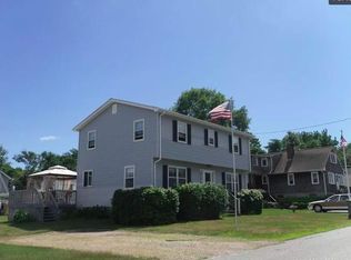 10 Saltaire Ave, Niantic, CT 06357