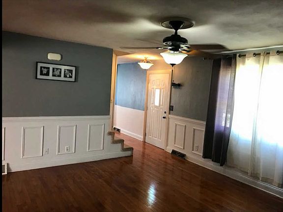 2nd image of 3008 Foliage Ln