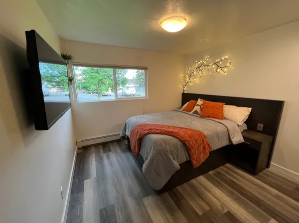 3909 Cope St, Anchorage, AK 99503