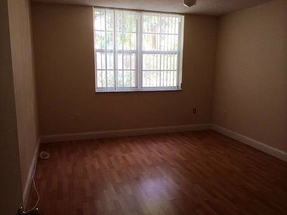 4th image of 19501 E Country Club Dr #9206