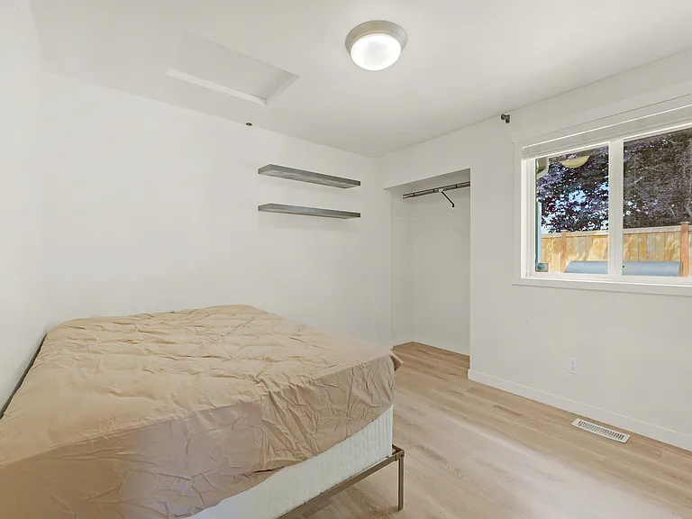 1201 35th Ct SE — Photo 10