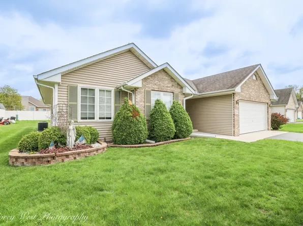 2436 Kristi Ln, Rockford, IL 61102