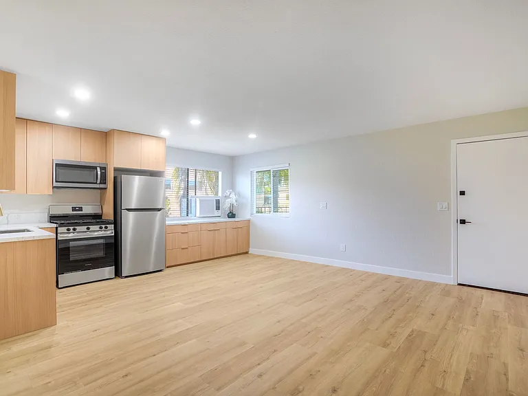 Awesome and bright Great Room