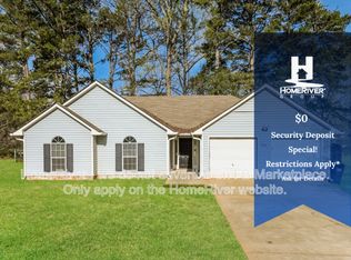 200 Wagon Wheel Dr, Rex, GA 30273