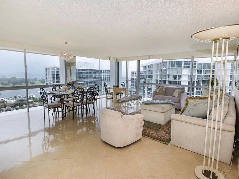 1760 Avenida Del Mundo #1409 — Photo 3