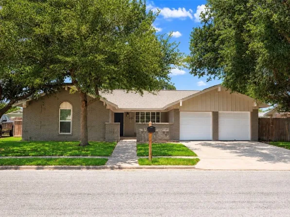 225 Terlingua Dr, Portland, TX 78374