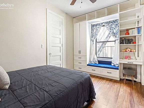 4th image of 622 W 114th St APT 42