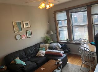 1208 W Nelson St #2, Chicago, IL 60657