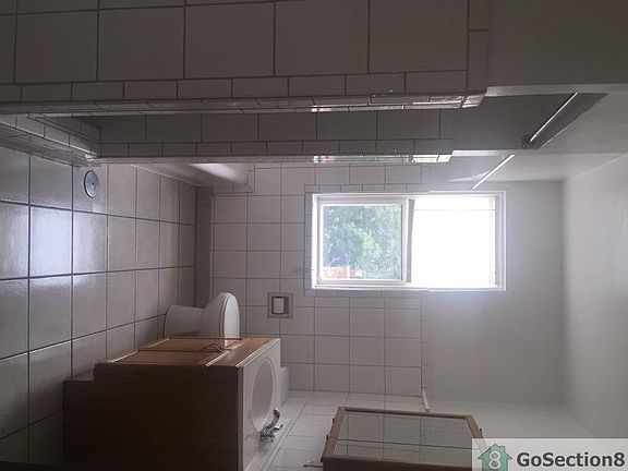 4th image of 9251 S Bishop St APT 3