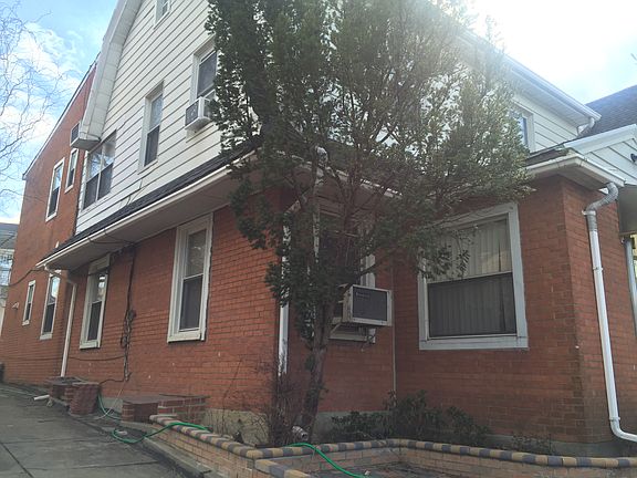 2nd image of 16908 Grand Central Pkwy