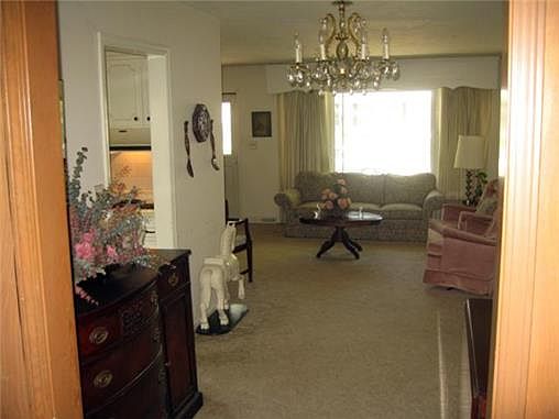 5th image of 10309 W 89th Ter