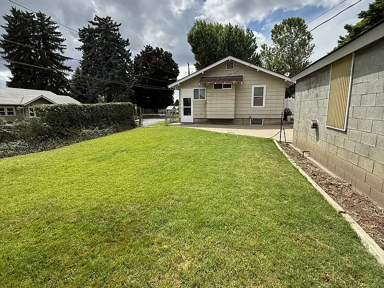 923 S 21st Ave — Photo 61