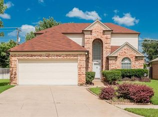 2215 Arbor Chase Cir, Arlington, TX 76011