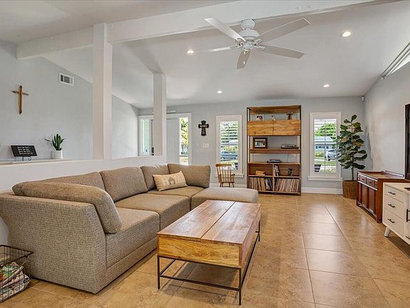 2nd image of 1110 SW 15th St
