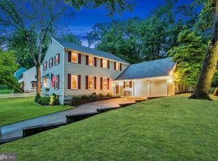 1 Glenperth Ln, Cherry Hill, NJ 08003