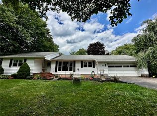 8095 Creamery Rd, Bergen, NY 14416