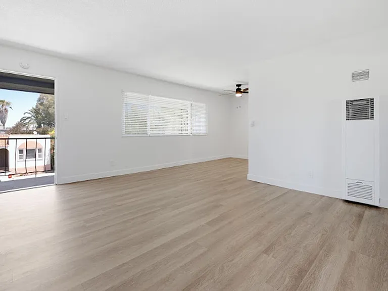 790 Coronado Ave — Photo 18