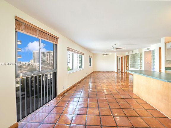 5th image of 720 Bayshore Dr APT 503
