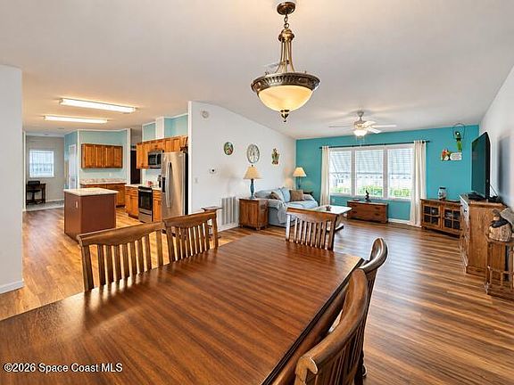 5th image of 7628 Boxelder Rd
