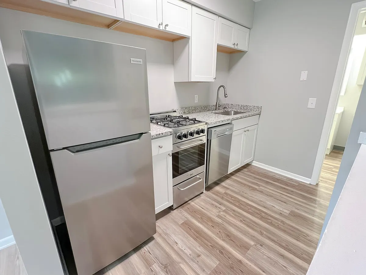 Building Photo - 755 Buchanan Ave #6