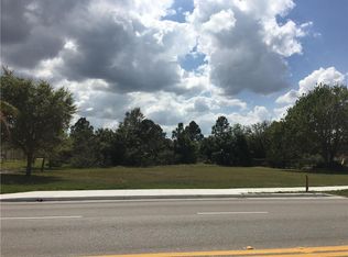 9035 87th St, Vero Beach, FL 32967