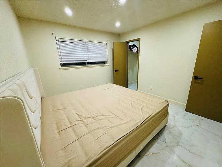 23230 Canyon Lake Dr — Photo 15