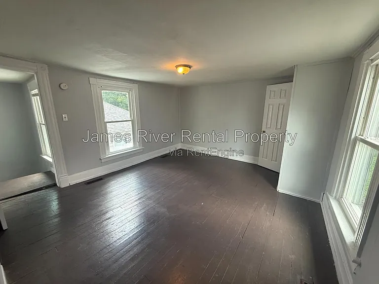 211 Wadsworth St — Photo 17