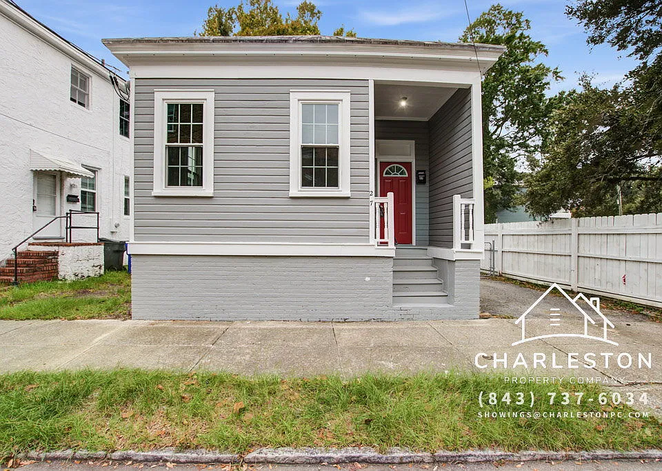 27 Maverick St