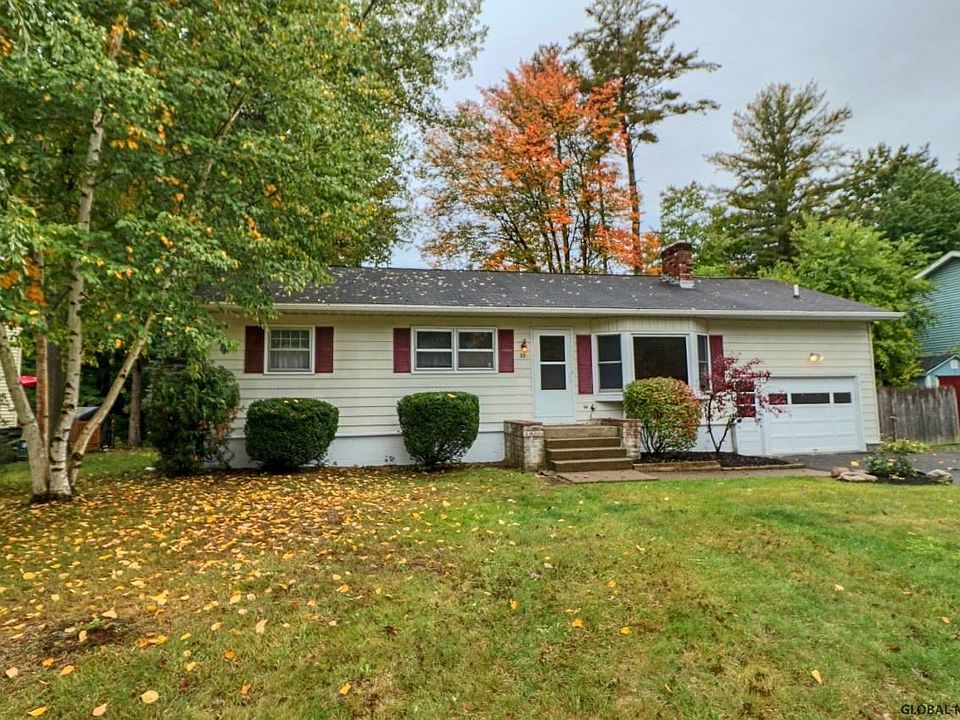 1st image of 21 Dublin Dr