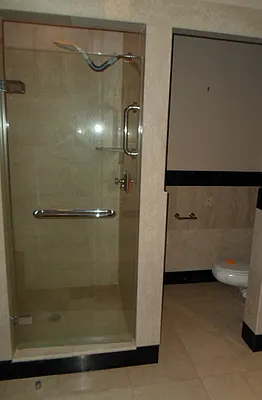 Sold by Manhattan Network Inc. | media 6