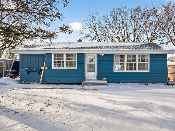 3rd image of 83 Farrell St N