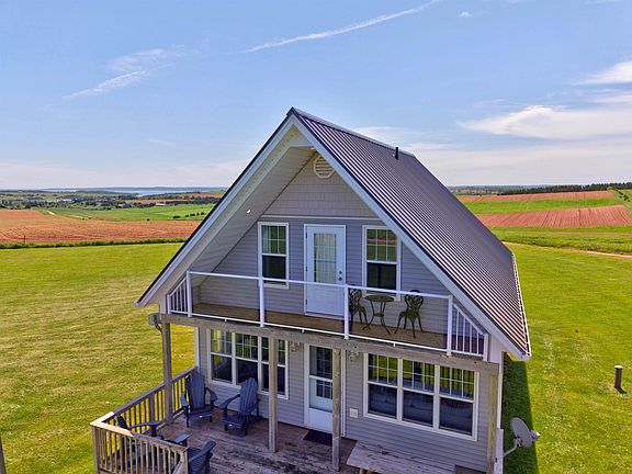 3rd image of 222 Camelot Rd