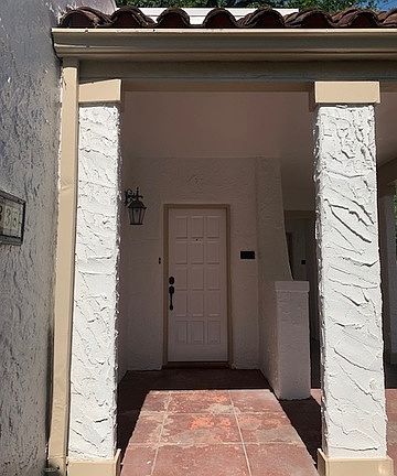 2nd image of 340 W Elsmere Pl #338