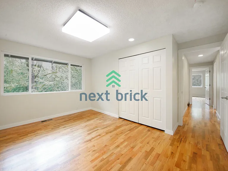 14469 NE 12th Pl — Photo 18