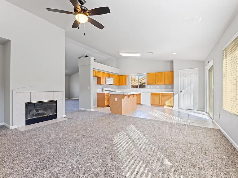 4866 Canfield Cir — Photo 22
