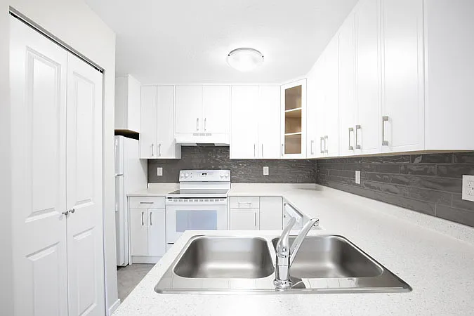 1140 Hugh Allan Dr — Photo 13
