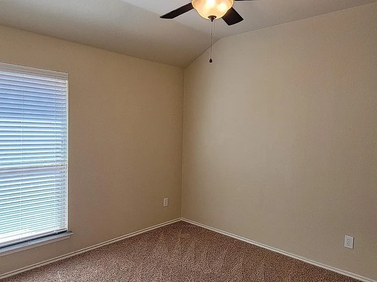 130 Meadow Crest Dr — Photo 18