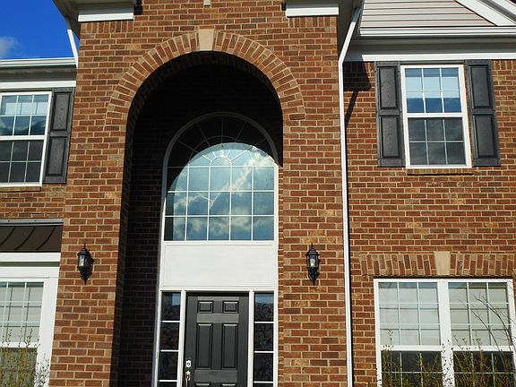 3rd image of 6057 Amber Ln