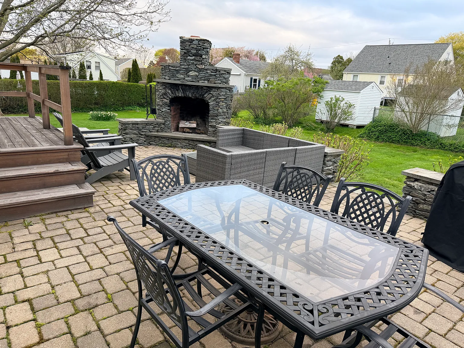 4 bed, 1900 sqft, $3,750 — Photo 3