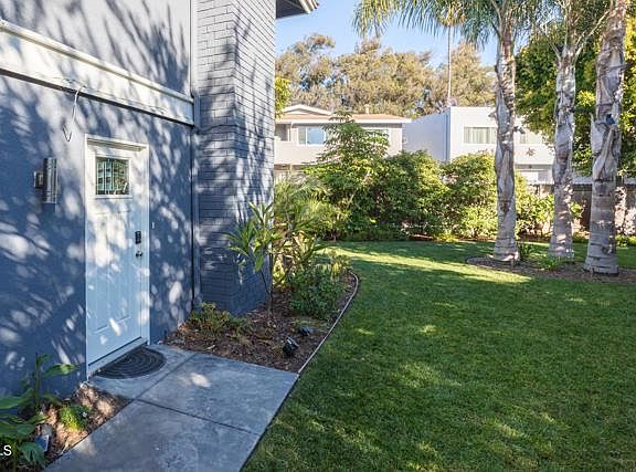 4th image of 906 Seahorse Ct