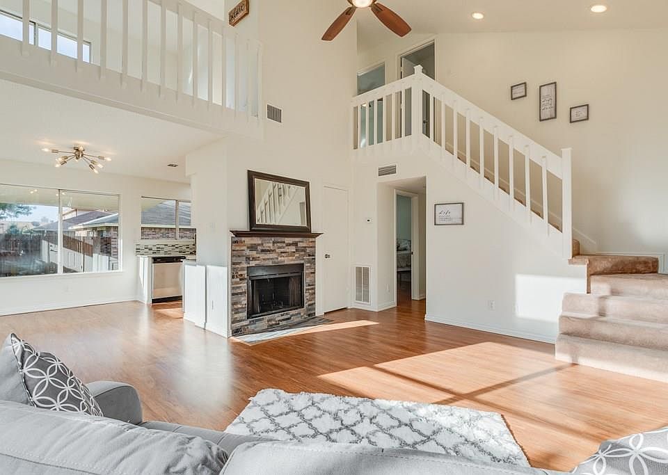 1st image of 4602 Poppy Dr E